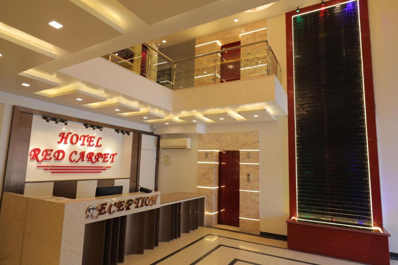 Hotel Sahib'S Red Carpet - Family & Corporate Hotel Chain Agra  Buitenkant foto